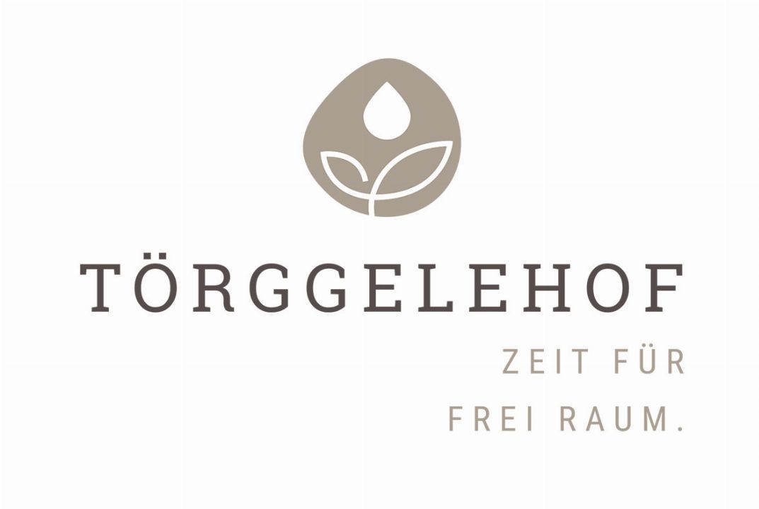 Törggelehof Logo Slogan HR RGB